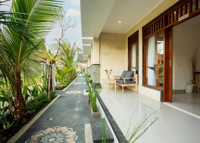 Hotel Rahayu Bisma 3*