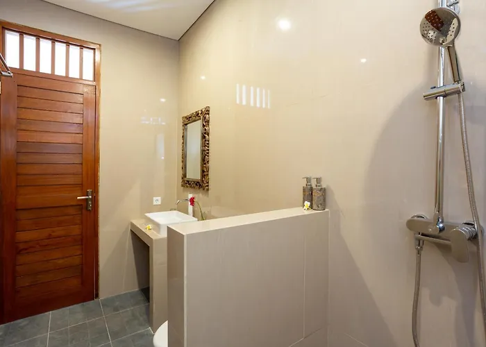 Hotel Rahayu Bisma 3*